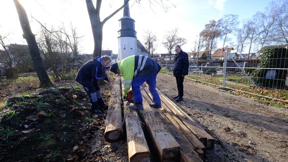 Holz-Auslese: Wie ein 100 Jahre alter Niederndorfer Dachstuhl den Frauenaurachern hilft