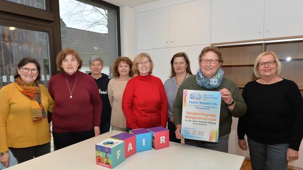 Die Frauen von der Eine-Welt-Schatzkammer in der alten Schule in Pölling. Die Gruppe um Christa Rupp hört auf nach 32 Jahren.