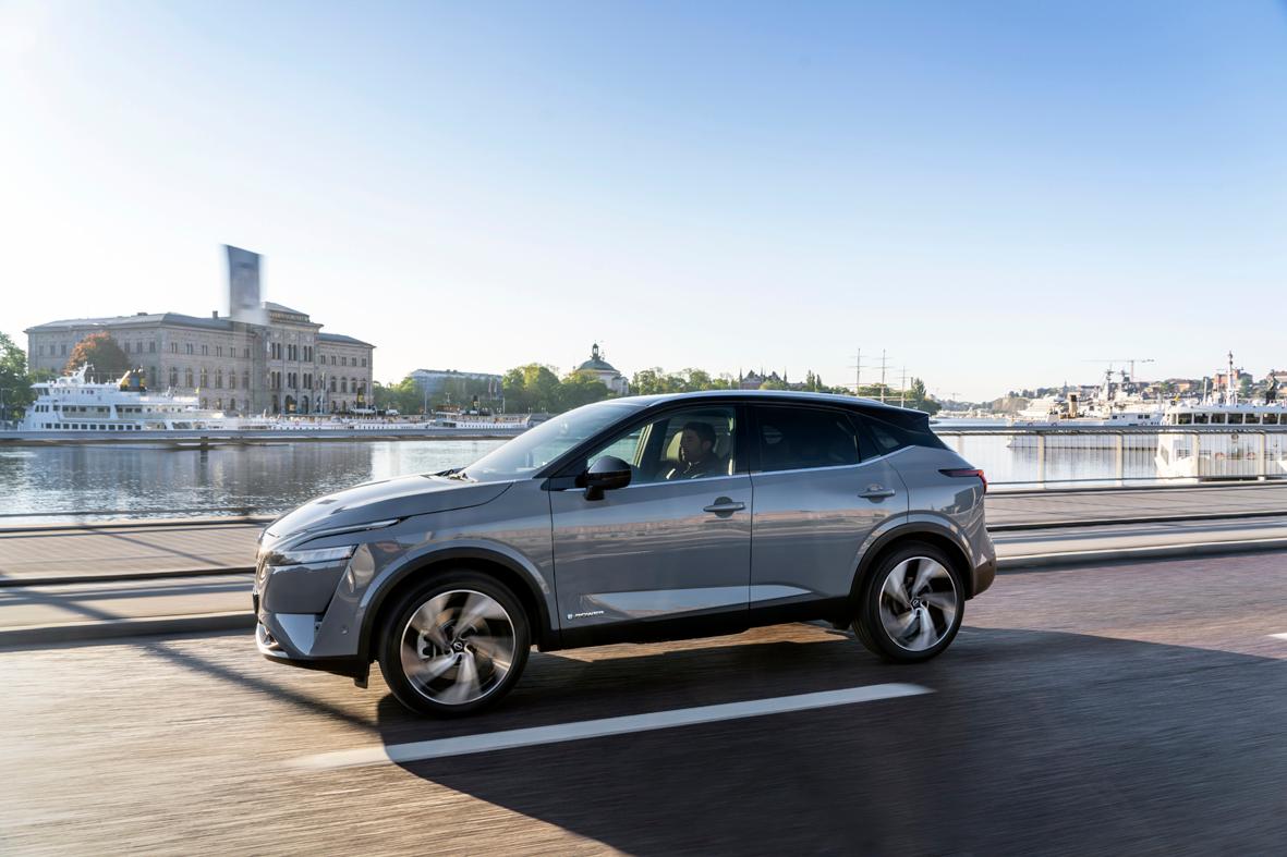 Was den Verbrauch betrifft, spricht Nissan von 5,4 bis 5,3 l/100 km. In der Praxis haben wir 6,3 l/100 km bilanziert.