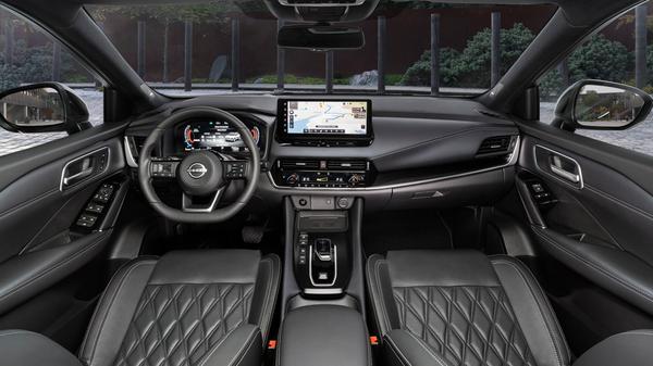 Billiges Hartplastik sucht das kritische Auge im Interieur vergebens, alles im Fahrgastbereich wirkt hochwertig und sauber verarbeitet.