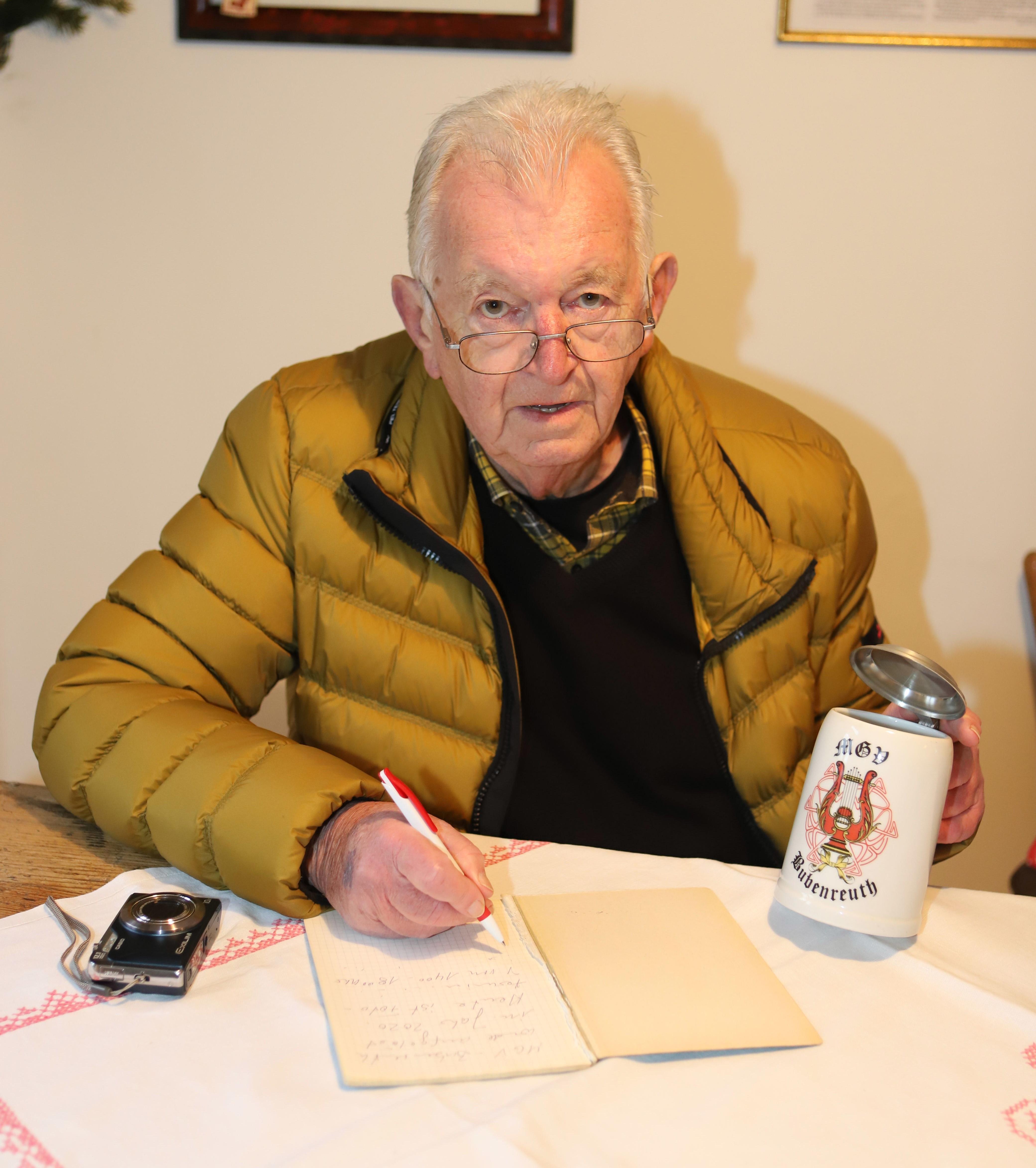 Der Hüter der Schätze: So dokumentiert Herbert Beyer die Ortsgeschichte ...