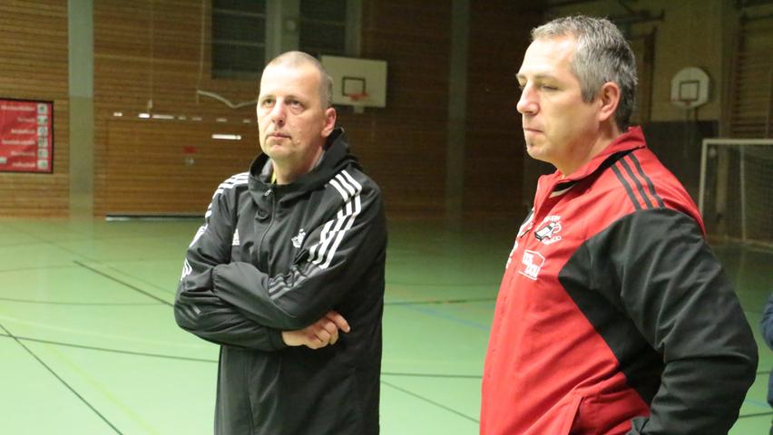 Die beiden Schiedsrichter Mirko Körner (links) und Michael Scharping sorgten für einen fairen Verlauf der Spiele.