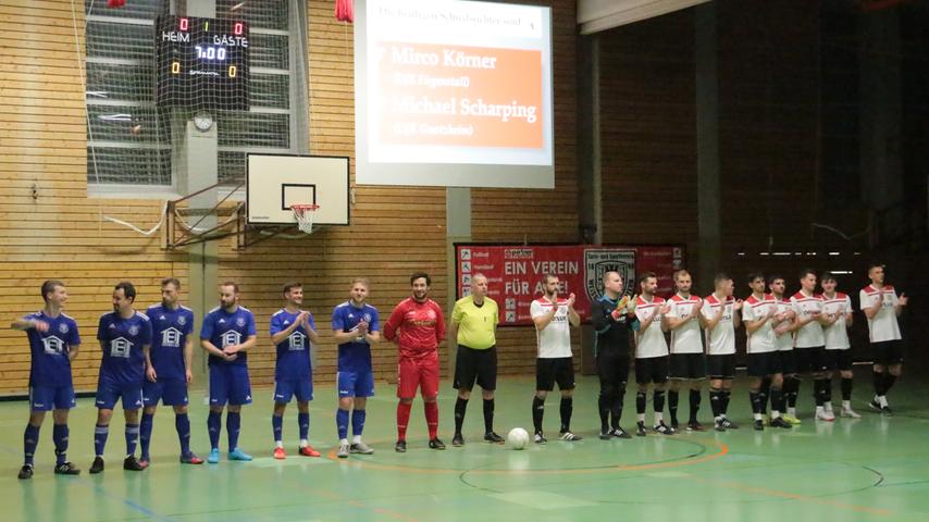 Die beiden Finalisten SV Alesheim (links) und TSV 1860 Weißenburg (rechts).