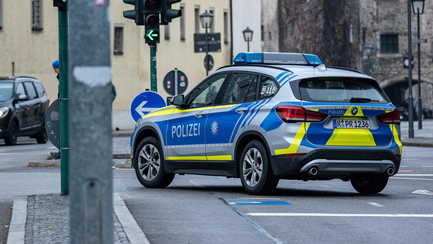 Am Wochenende suchte die Polizei noch intensiv nach dem flüchtigen Mann in Regensburg. Am Wochenende suchte die Polizei noch intensiv nach dem flüchtigen Mann in Regensburg.