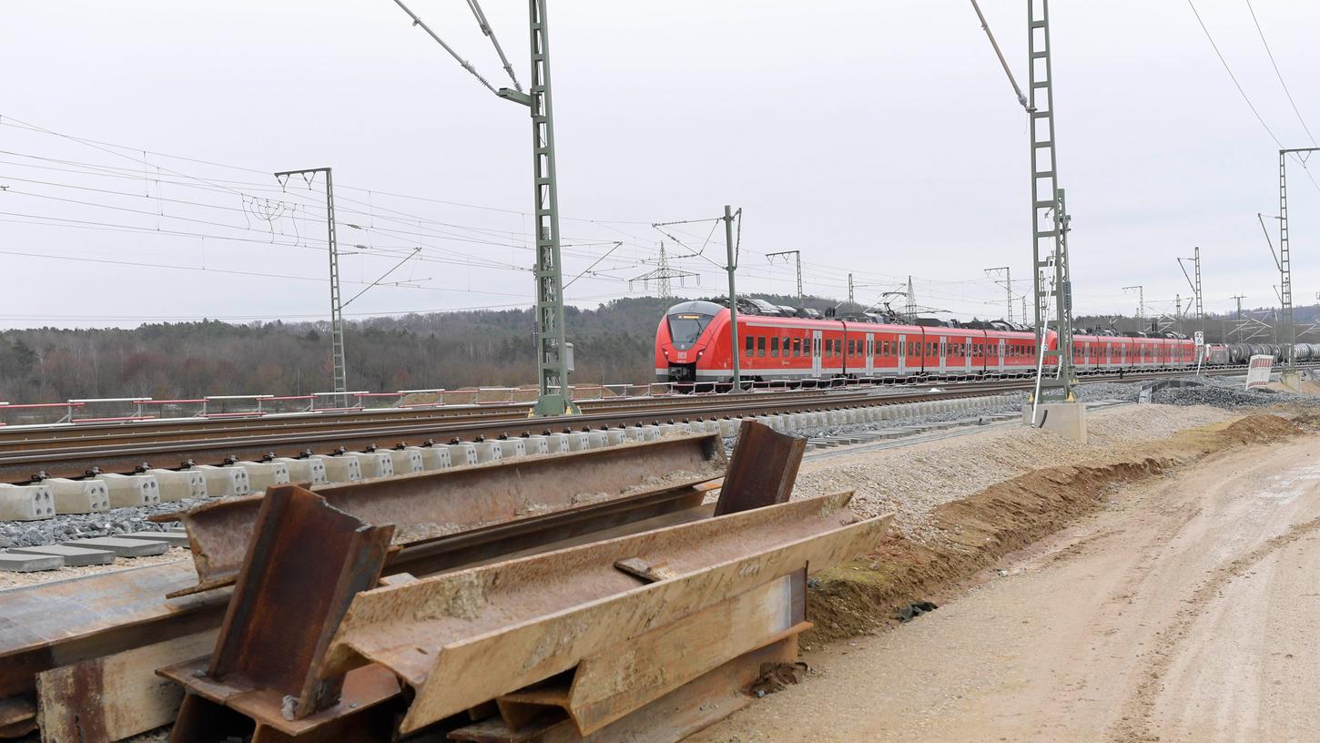 Zwischen Forchheim und Bamberg wird die Bahnstrecke aktuell weiter ausgebaut.