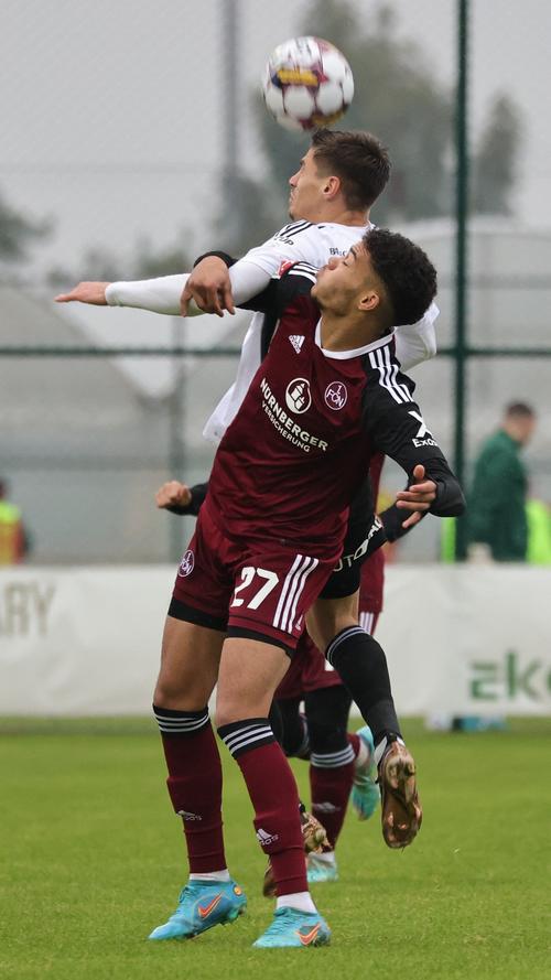 Testspiel im Trainingslager: So schlägt sich der 1. FCN im Regen von Belek