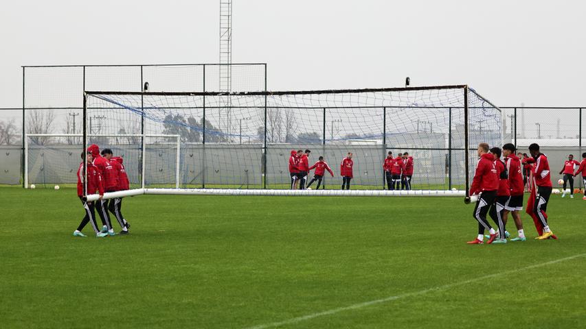 Testspiel im Trainingslager: So schlägt sich der 1. FCN im Regen von Belek
