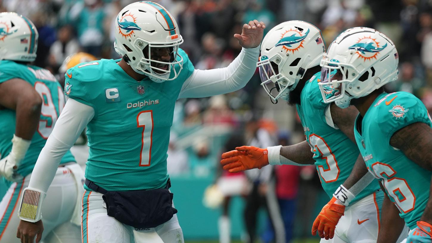 In den NFL-Playoffs werden ab Samstag die Teilnehmer für den Super Bowl 2023 ermittelt. In den NFL-Playoffs werden ab Samstag die Teilnehmer für den Super Bowl 2023 ermittelt.