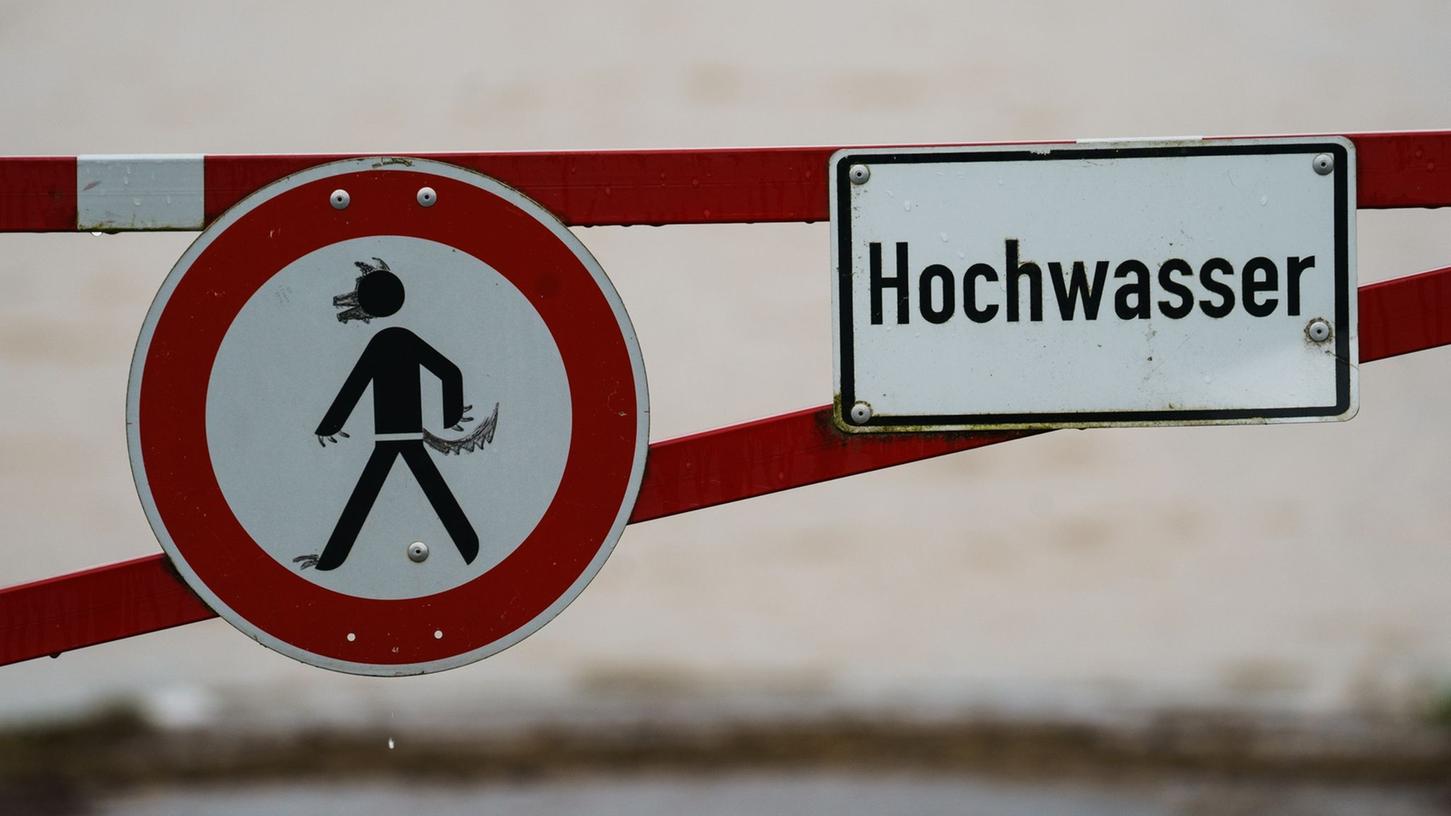 Der Rezatparkplatz in Ansbach könnte in den kommenden Stunden gesperrt werden. Der Rezatparkplatz in Ansbach könnte in den kommenden Stunden gesperrt werden.
