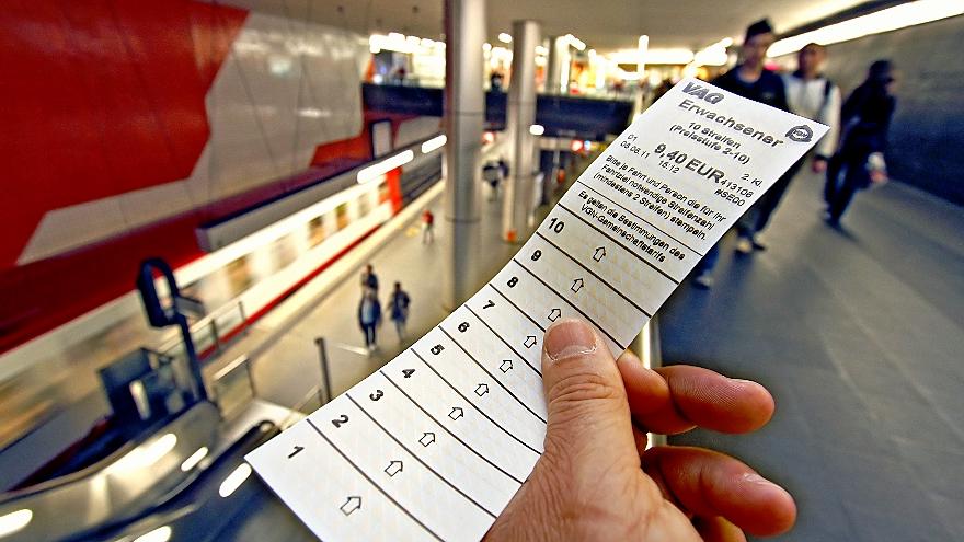 Fast kaum noch Schwarzfahrer in Nürnbergs Bussen und Bahnen unterwegs.