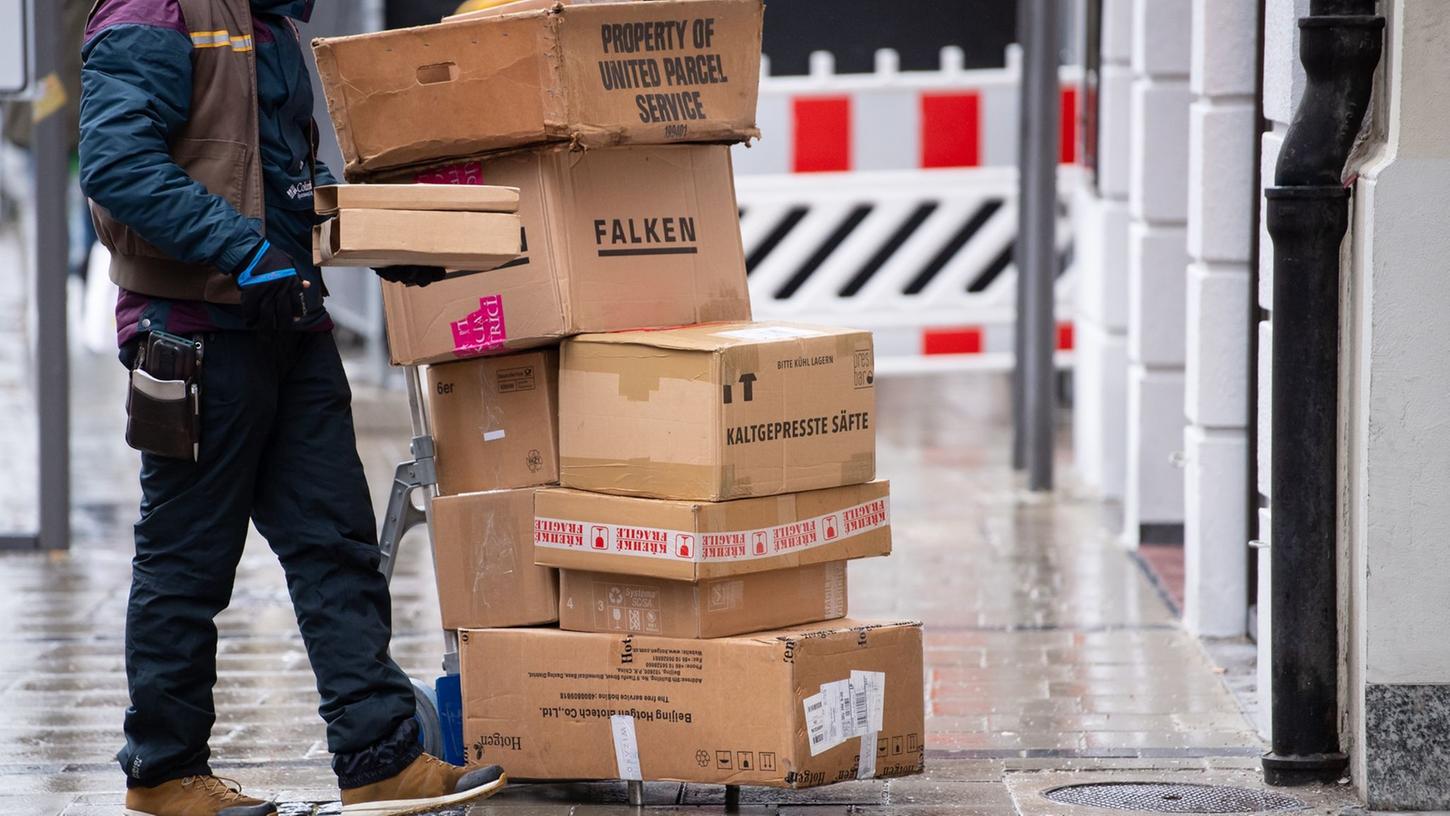 Die Paketfirmen arbeiten in Deutschland unterschiedlich stark mit externen Dienstleistern zusammen.