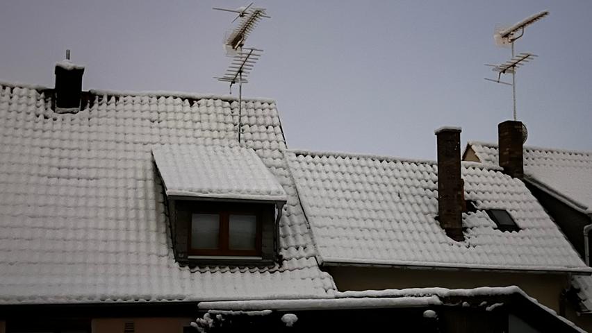 Bis zu zehn Zentimeter Neuschnee: Die Bilder zum Wintercomeback in Franken