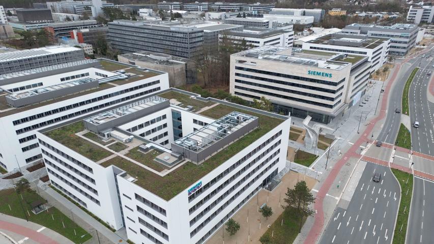 Blick in die Vergangenheit: 1965 eröffnete Siemens im Süden der Stadt Erlangen sein Forschungsgelände. 