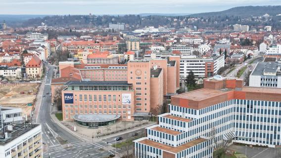 Himbeerpalast und Campus: Zukunft und Vergangenheit von Siemens in Erlangen aus der Luft