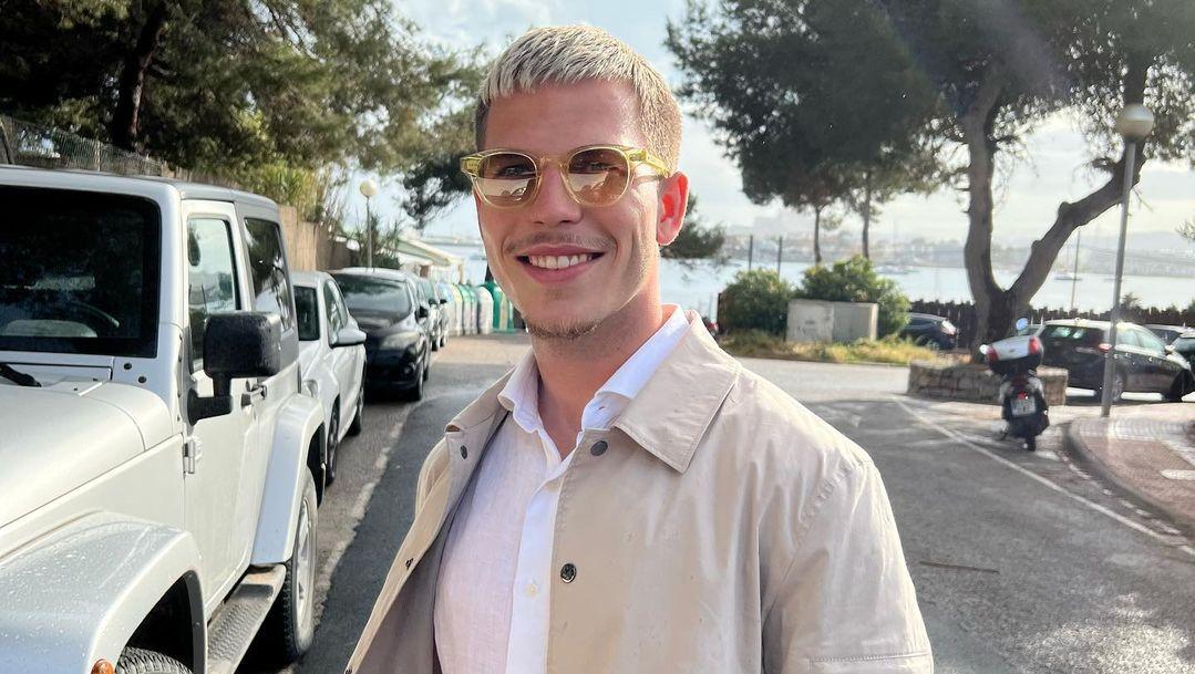 Steht auf Mode: Club-Spieler Lino Tempelmann mag zum Beispiel auffällige Brillen. Hier ein Foto von seinem Instagram-Account.
 
