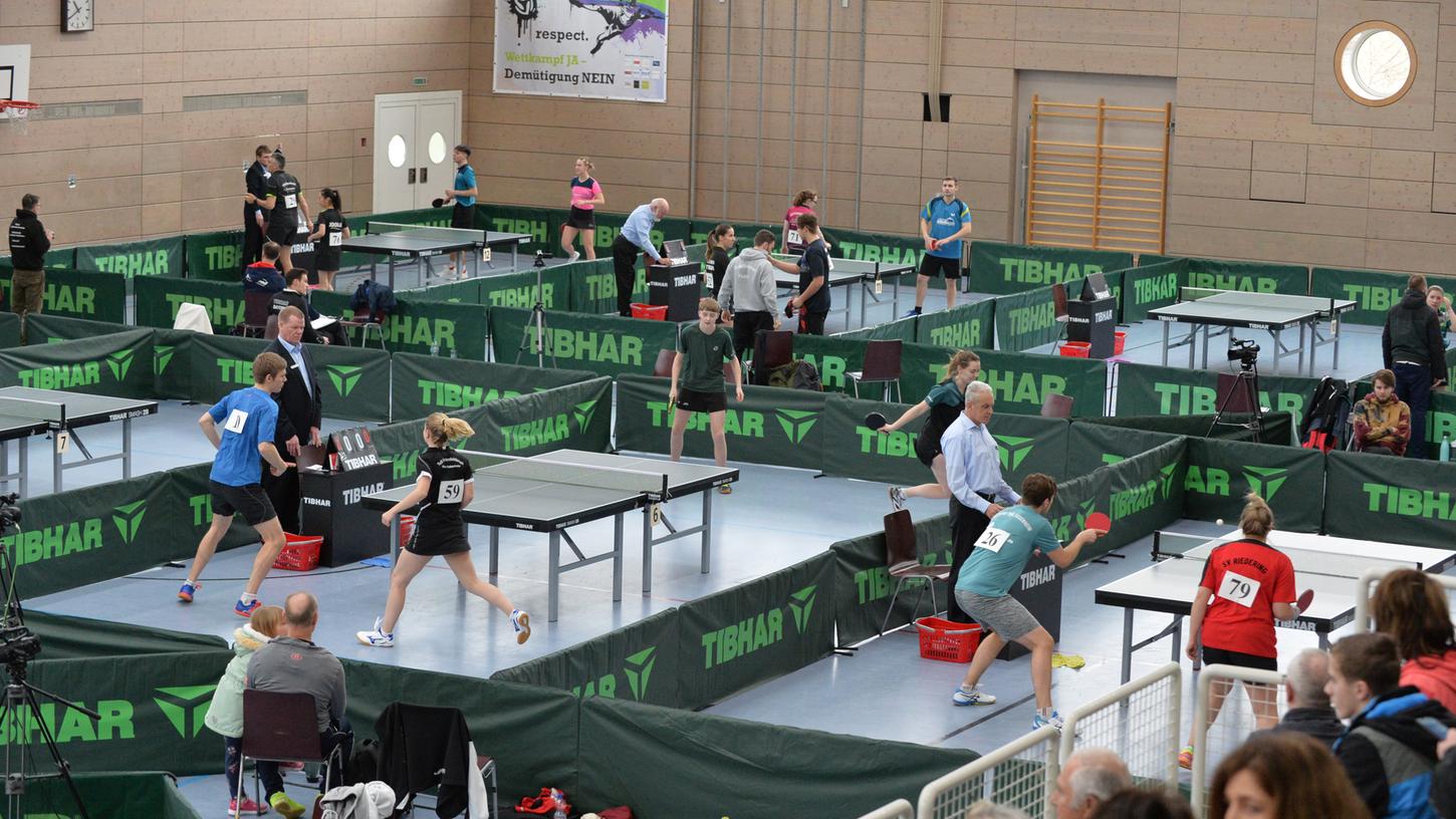 Fest in der Hand der bayerischen Tischtennis-Elite war die Halle der Neumarkter Mittelschule West am Wochenende.
 
