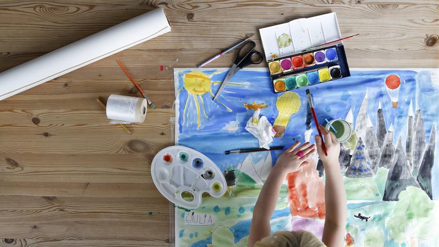 Am Samstag wird in der Kulturwerkstatt Auf AEG wieder eifrig gemalt, geschnibbelt und gebastelt. Von 11 bis 13 Uhr können Kinder zwischen 6 und 12 Jahren ihrer Kreativität freien Lauf lassen - ganz ohne Eltern. Das Motto an diesem Samstag lautet "Wilde Malerei".