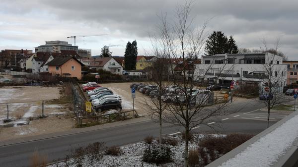 Firma Bögl baut Wohnhaus am Schwarzachweg 7 in Neumarkt