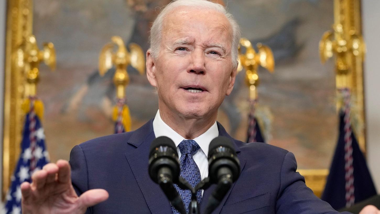 Joe Biden, Präsident der USA, spricht über die Ukraine im Roosevelt Room des Weißen Hauses.