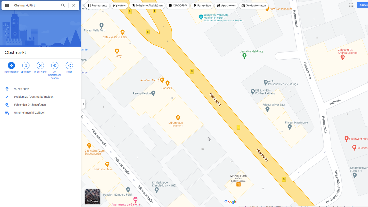 Der Screenshot zeigt: Wo die Königstraße durch Fürth verläuft, verortet Google Maps derzeit den Obstmarkt.