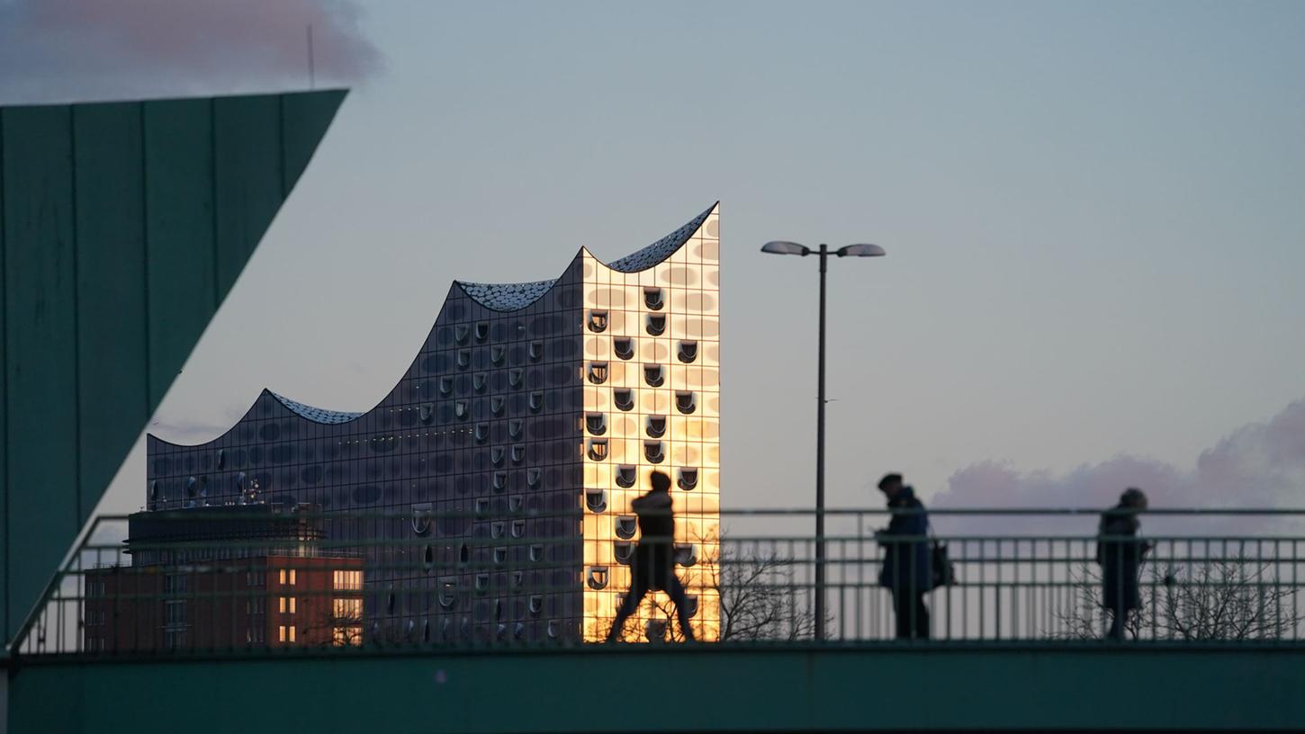 Die Elbphilharmonie im Hamburger Hafen.