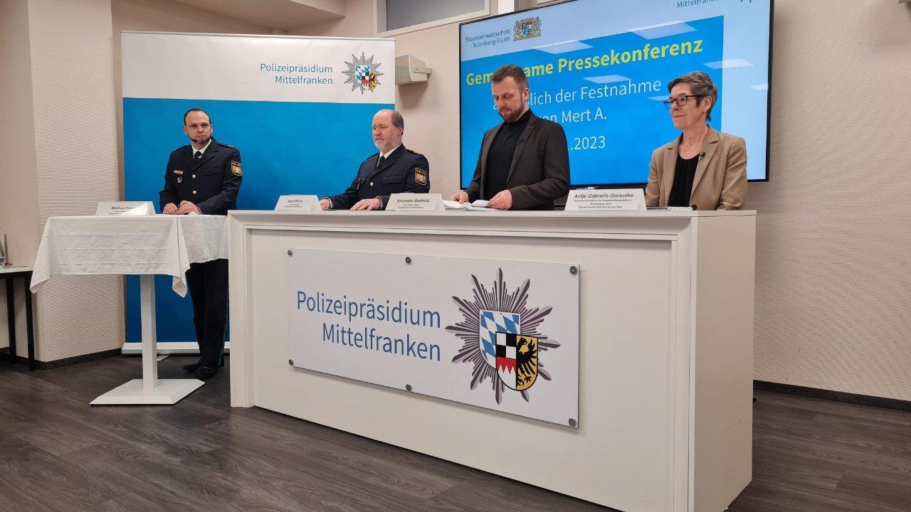 Bei Schüssen in der Nürnberger Südstadt ist im Oktober letzten Jahres ein Mann ums Leben gekommen, ein weiterer wurde schwer verletzt. Am Montag gaben die Ermittler neue Details bekannt. Bei Schüssen in der Nürnberger Südstadt ist im Oktober letzten Jahres ein Mann ums Leben gekommen, ein weiterer wurde schwer verletzt. Am Montag gaben die Ermittler neue Details bekannt.