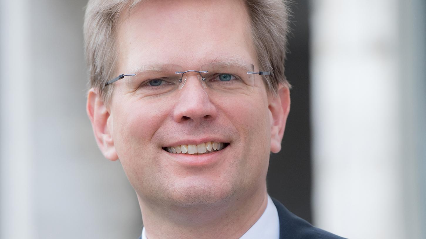 Aldo Kamper verlässt Leoni vorzeitig - während das Unternehmen gerade neue Finanzierungsprobleme hat. Aldo Kamper verlässt Leoni vorzeitig - während das Unternehmen gerade neue Finanzierungsprobleme hat.