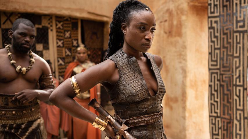 "African Queens" heißt der Titel einer neuen Dokuserie auf Netflix, die die Leben namhafter und symbolträchtiger afrikanischer Königinnen behandelt. In der am 15. Februar ins Rennen gehenden ersten Staffel wird die Geschichte von Nzinga erzählt, einer faszinierenden Kriegerkönigin, die im 17. Jahrhundert über das damalige Angola herrschte.