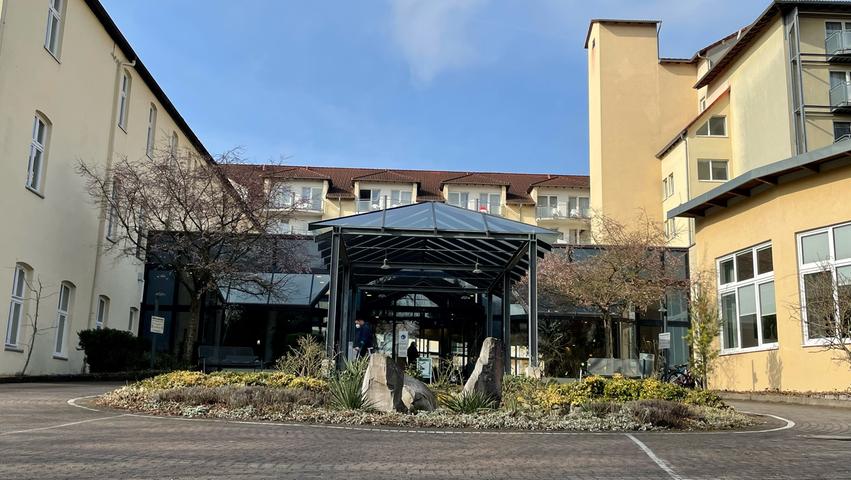 Die Kiliani-Klinik der Dr.-Becker-Unternehmensgruppe liegt direkt im Bad Windsheimer Kurpark.