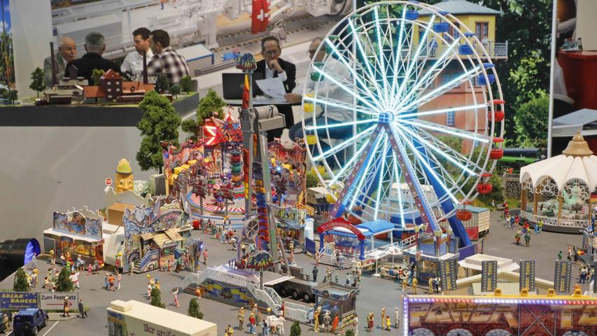 Spielwarenmesse: Halle mit Modellbahnen für Verbraucher geöffnet