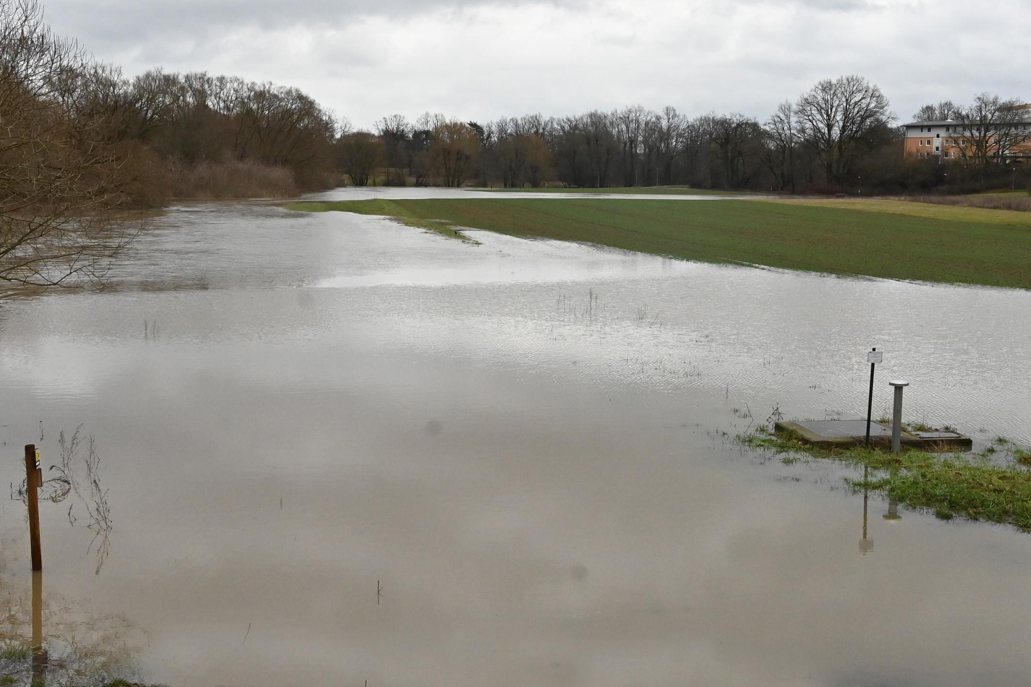 Hochwasser im Bereich Sieglitzhof.