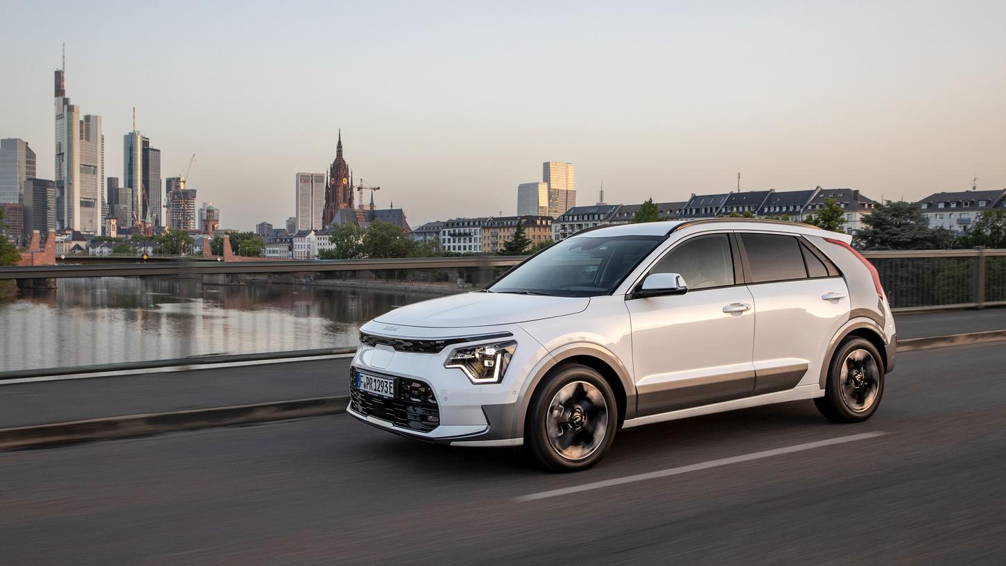 Der Kia Niro EV wird von einem 204 PS starken Elektromotor angetrieben. Der Kia Niro EV wird von einem 204 PS starken Elektromotor angetrieben.