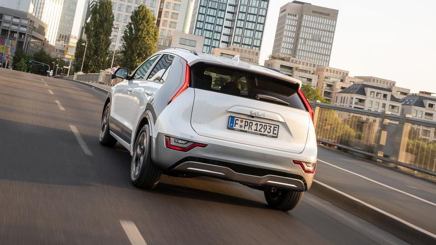 Der Niro EV kann fünfstufig rekuperieren. Der Niro EV kann fünfstufig rekuperieren.