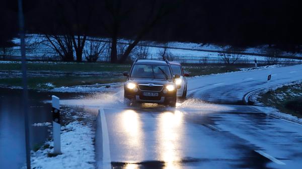 Überschwemmter Schwabachgrund in Kleinsendelbach.