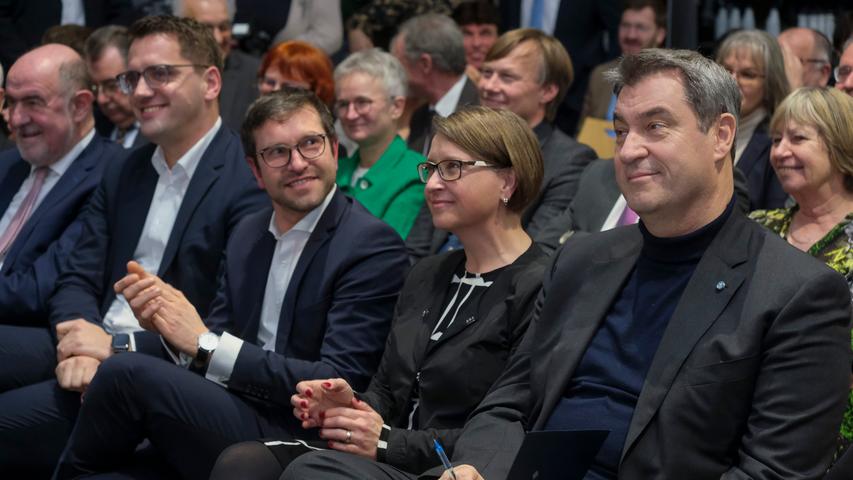Gruppenbild mit MP: Landrat Willibald Gailler, Christian Doleschal, Marco Gmelch und Susanne Hierl (v.l.)