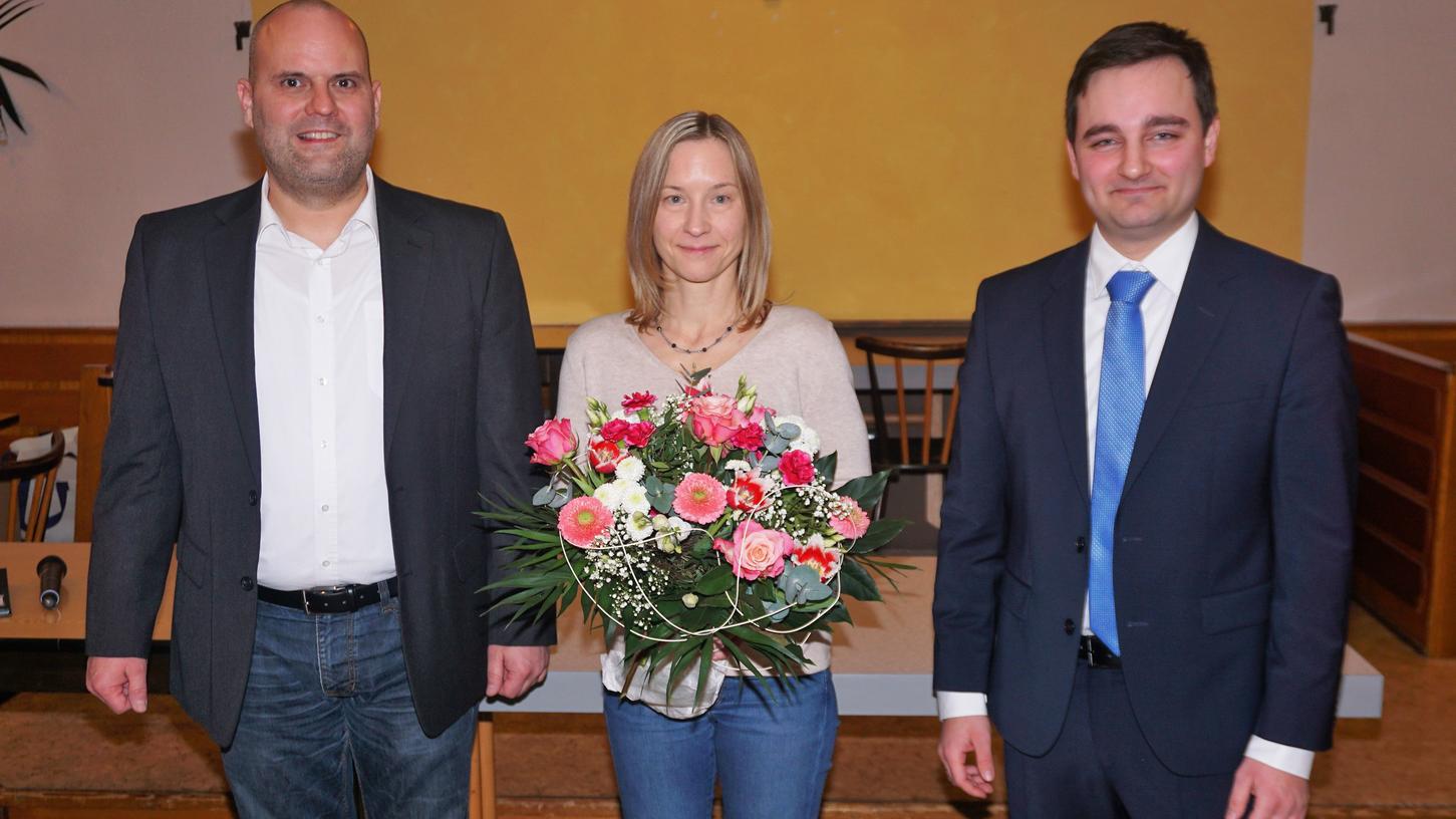 Bürgermeisterkandidat Andreas Kellermeier (links) mit Ehefrau Susann und Gemeinderat Georg Götz.