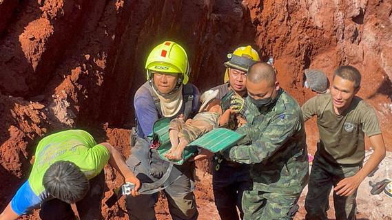 Erleichterung in Thailand: Kleinkind aus 15 Meter tiefem Bohrloch gerettet