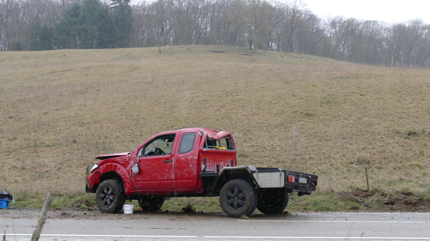 Dieser Pickuptruck dürfte nur noch Schrottwert haben. Dieser Pickuptruck dürfte nur noch Schrottwert haben.