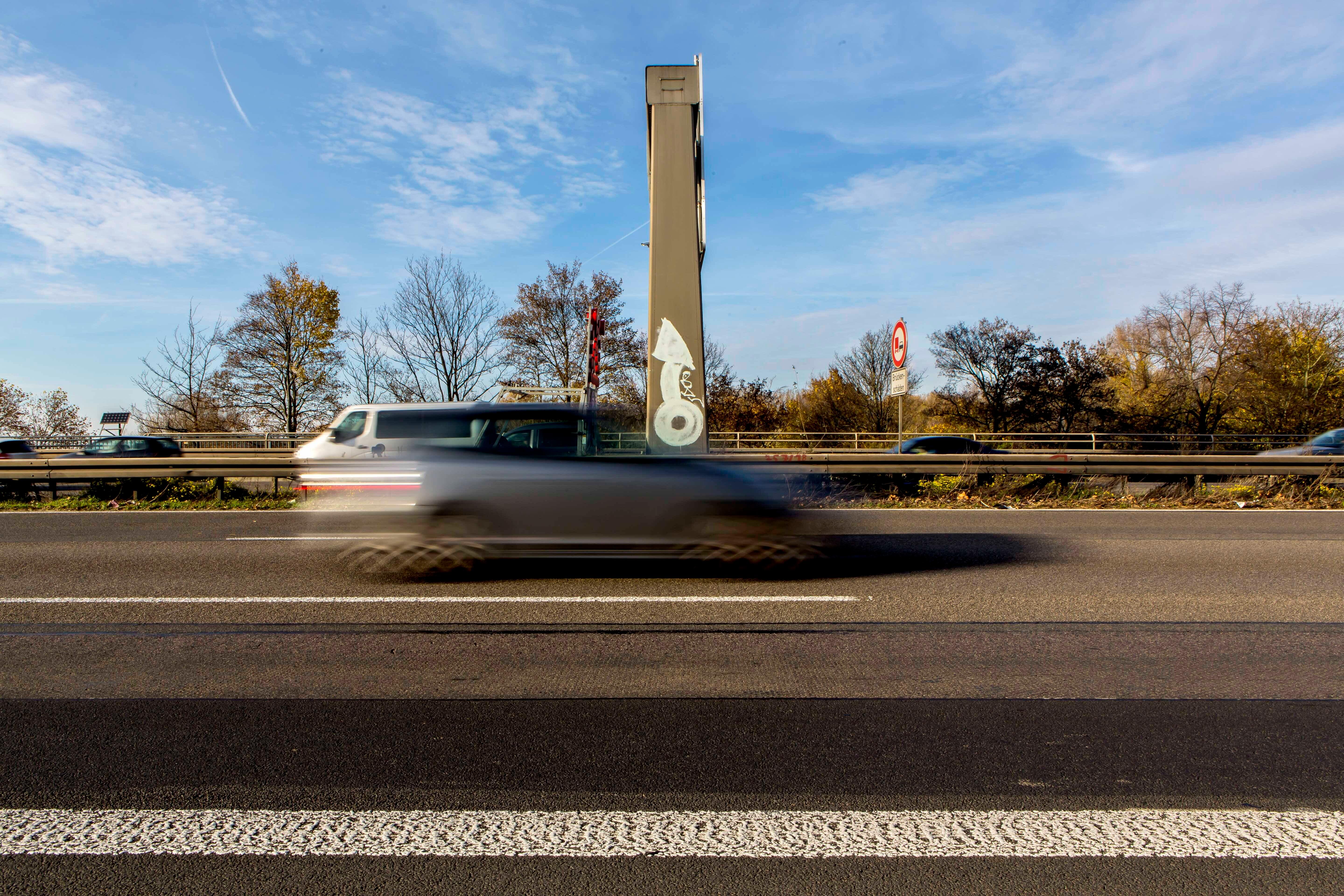 Rechts Uberholt Strafe