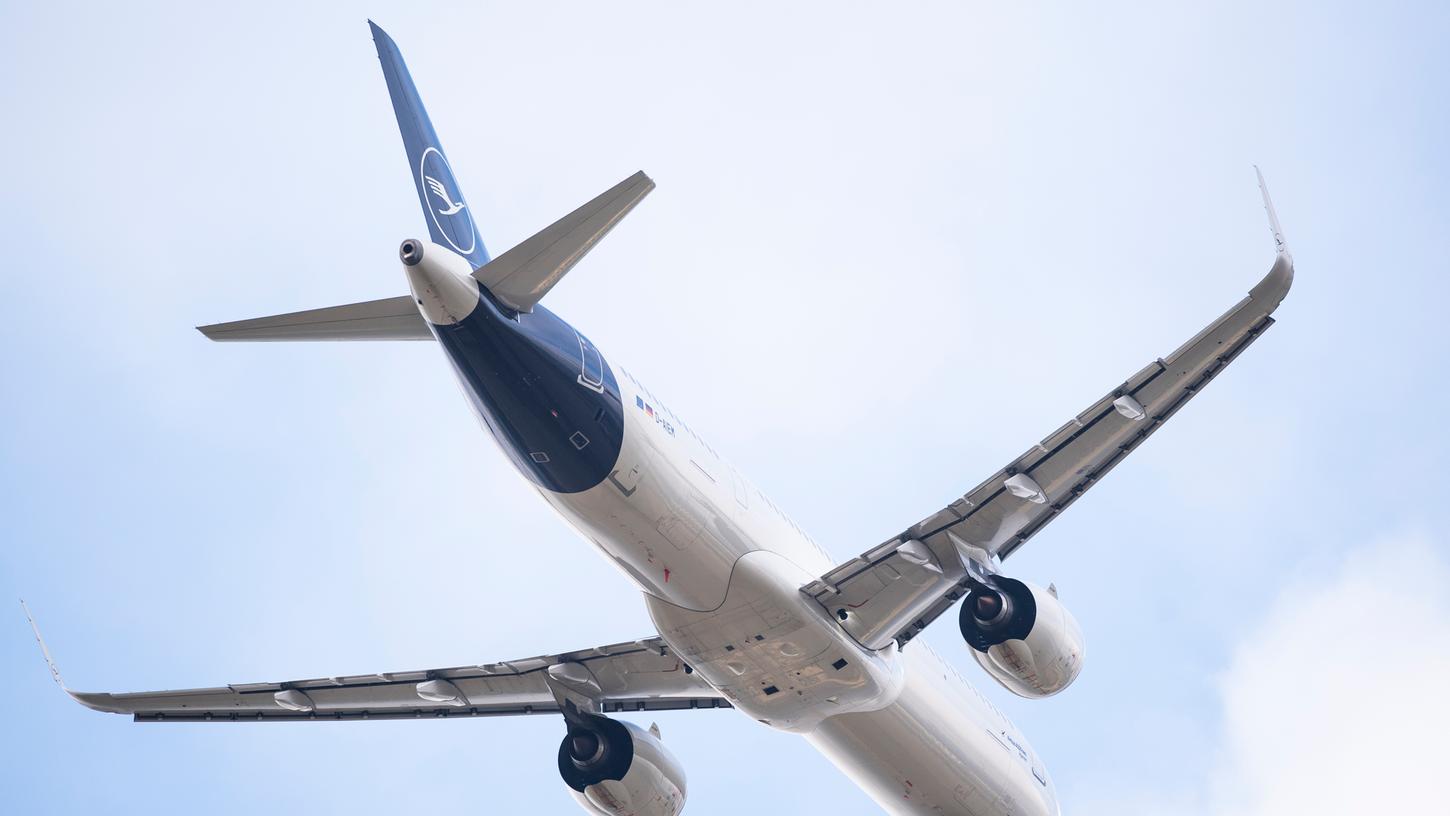 Die Lufthansa will ihren Kunden bereits im Buchungsprozess umweltschonendere Tickets anbieten.