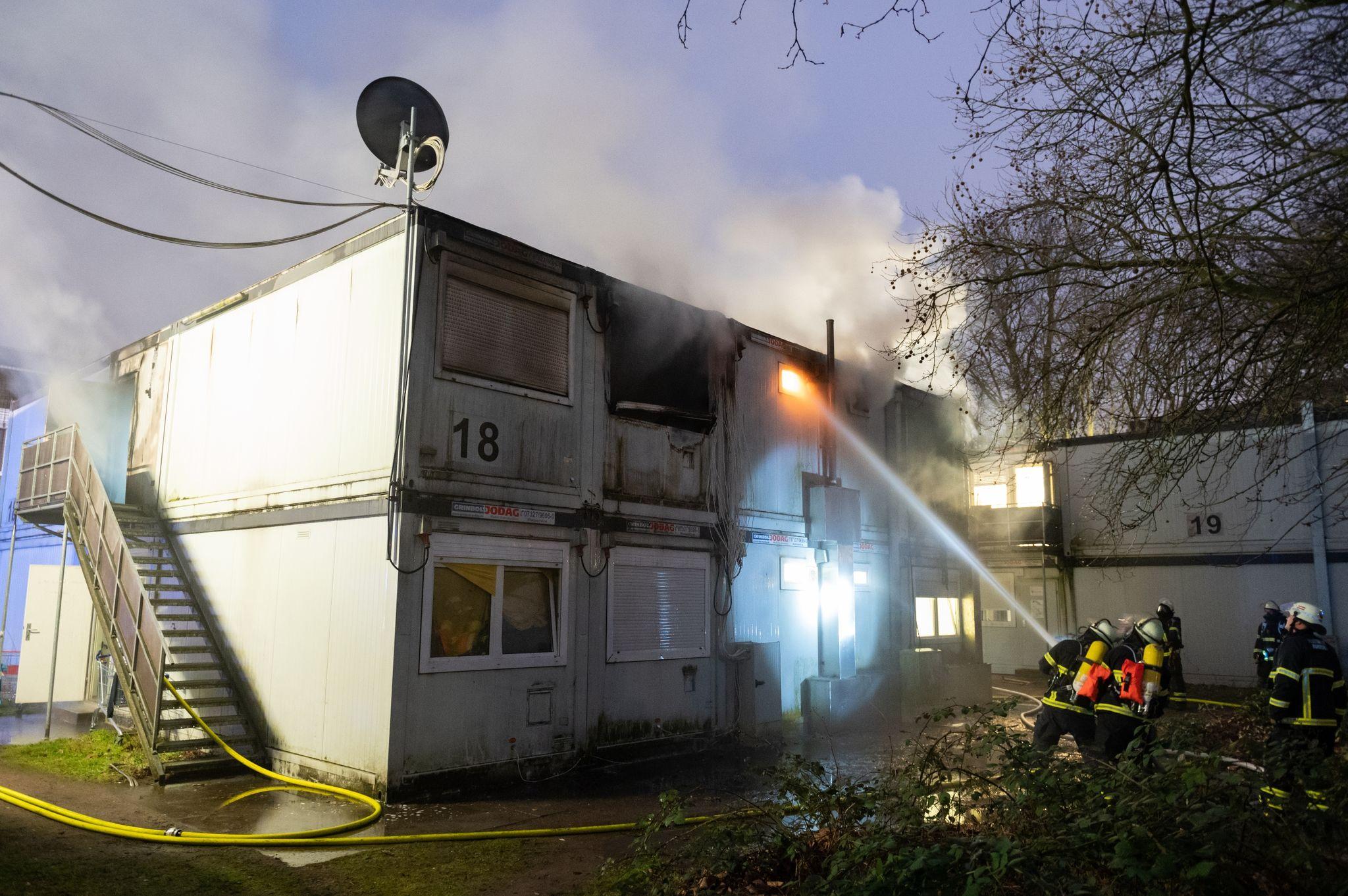 Ein Toter Bei Feuer In Flüchtlingsunterkunft