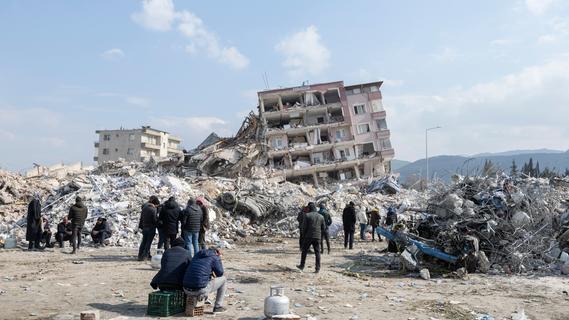 Erdbeben: Türkische Community aus Nürnberg hilft Menschen in Antakya