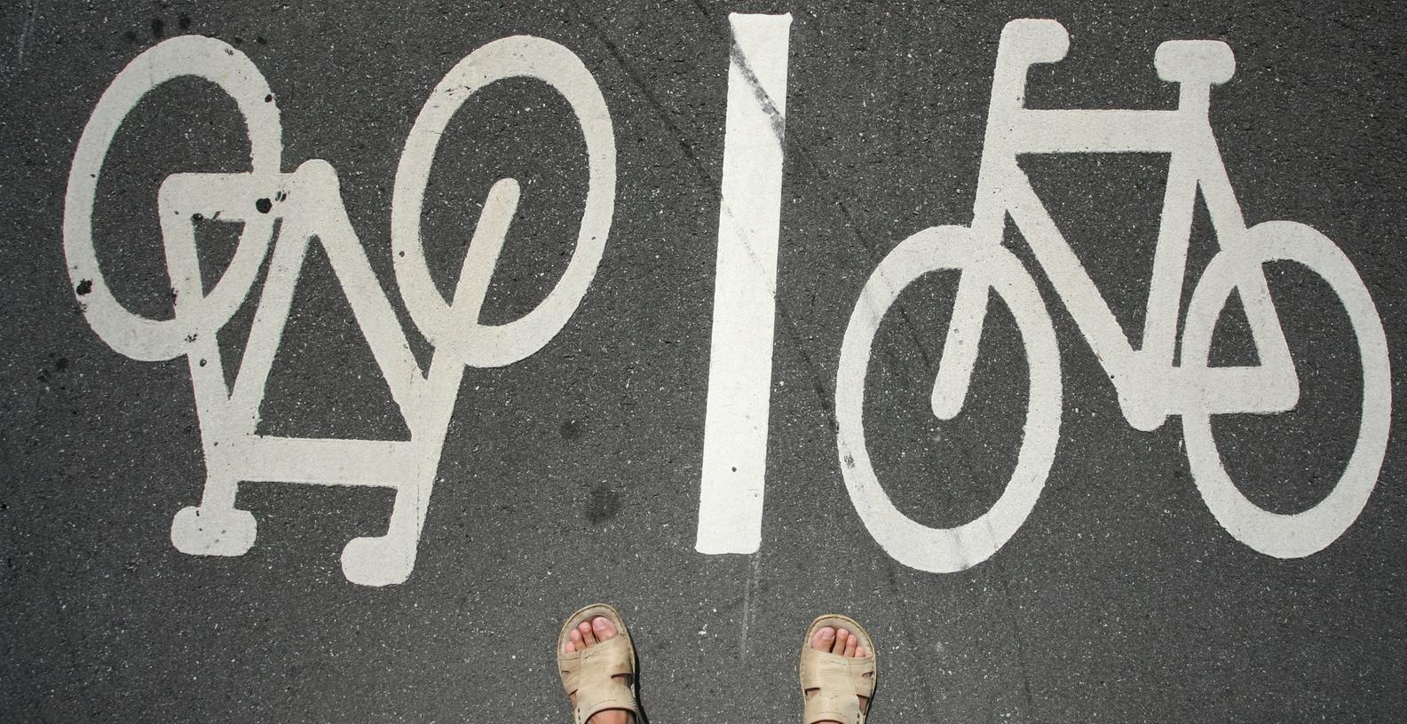 Fahrräder sind platzsparender und umweltfreundlicher. Die Stadt setzt für die Zukunft auf den Radverkehr. Fahrräder sind platzsparender und umweltfreundlicher. Die Stadt setzt für die Zukunft auf den Radverkehr.