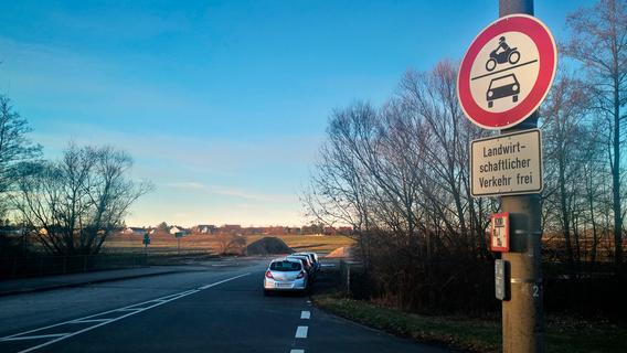 Warum diese breite Straße in Nürnberg-Großgründlach weiterhin nach nur wenigen Metern enden wird