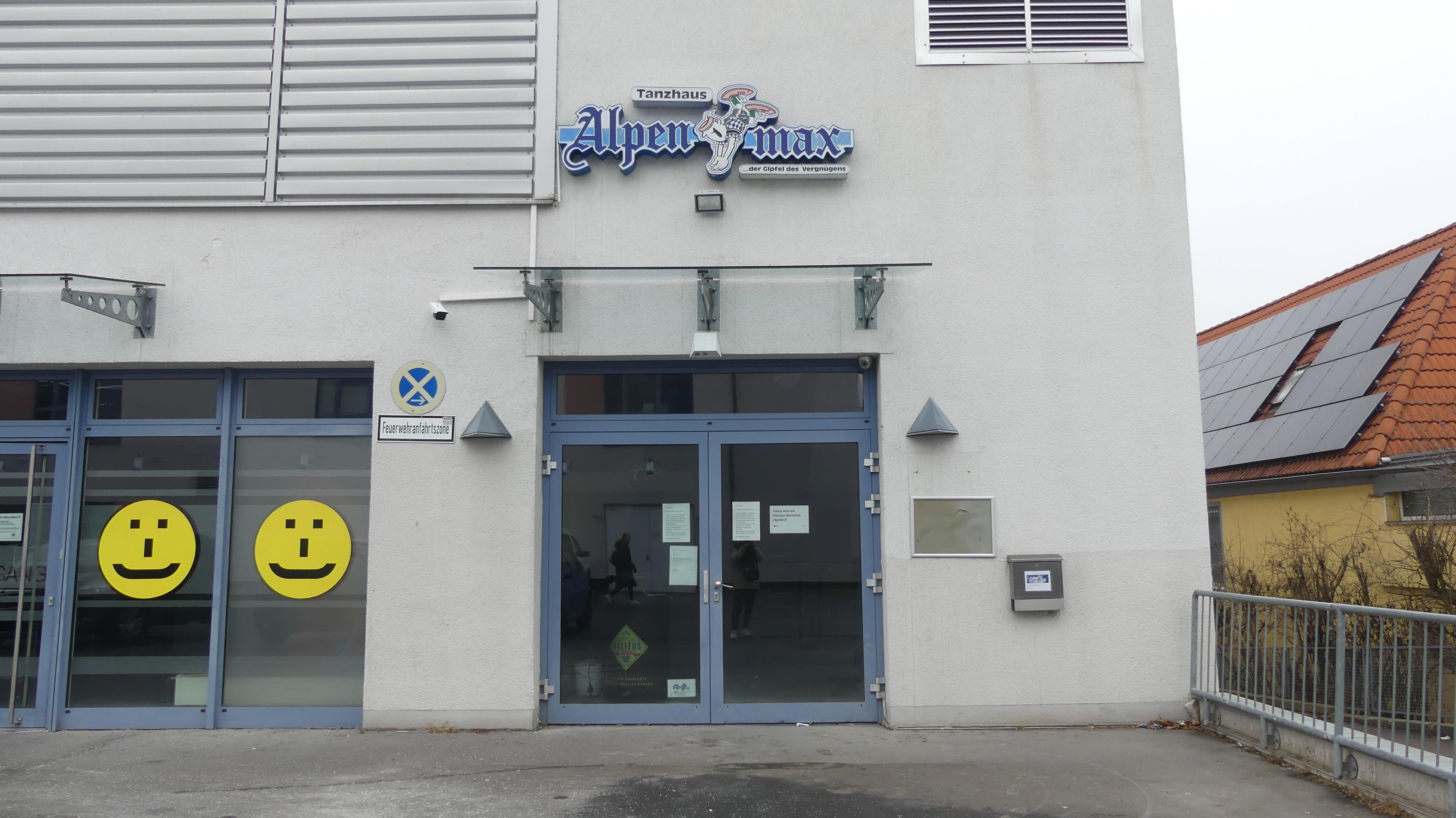 Alpenmax Eingang.JPG