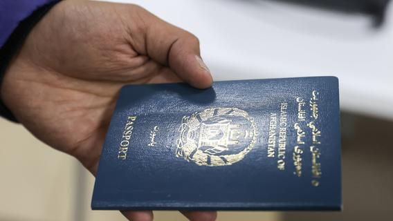 Visum trotz gefälschtem Pass? Auswärtiges Amt gibt keine gute Figur ab