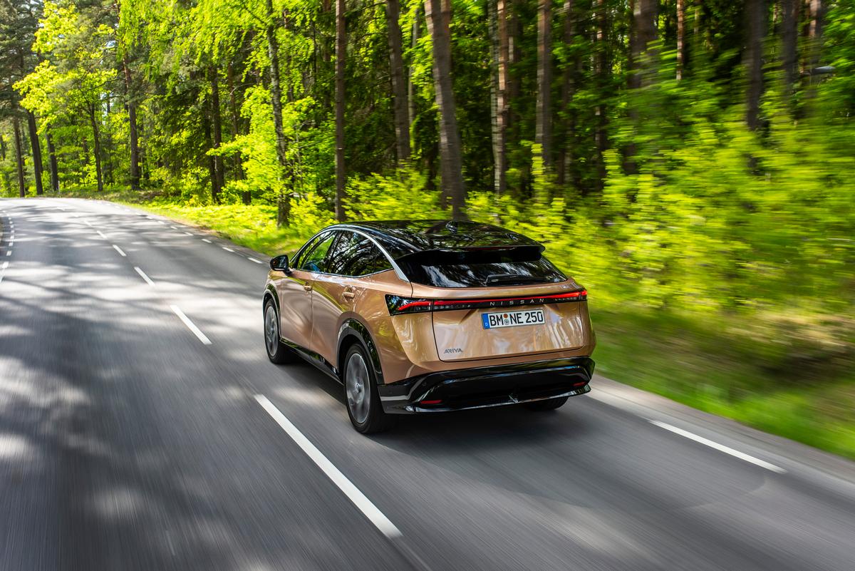 Angetrieben wird der Ariya von einem Elektromotor mit 178 kW/242 PS und 300 Newtonmetern Drehmoment. Die Kräfte wirken auf die Vorderachse.