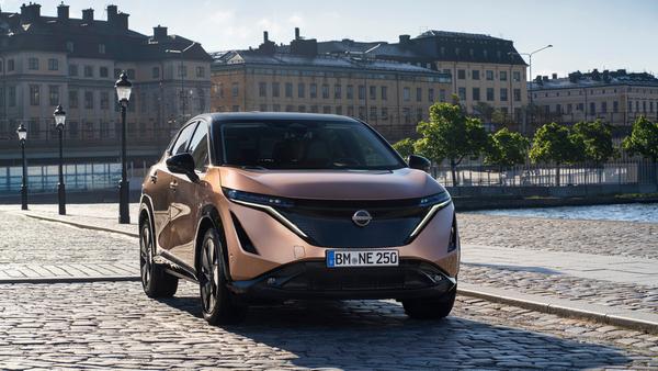 Billig ist der Ariya nicht. Als Fronttriebler mit 87-kWh-Akku und 242 PS kostet er mindestens 63.490 Euro.