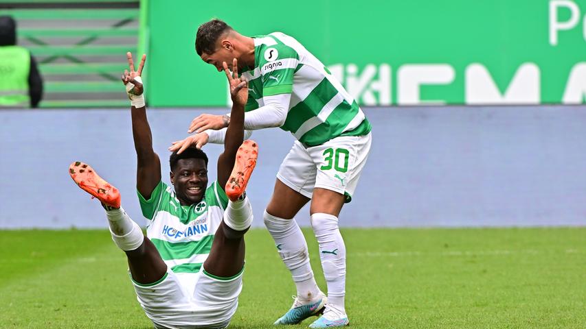 Derby-Held und gegen Düsseldorf zweifacher Torschütze: Ragnar Ache (links). Derby-Held und gegen Düsseldorf zweifacher Torschütze: Ragnar Ache (links).