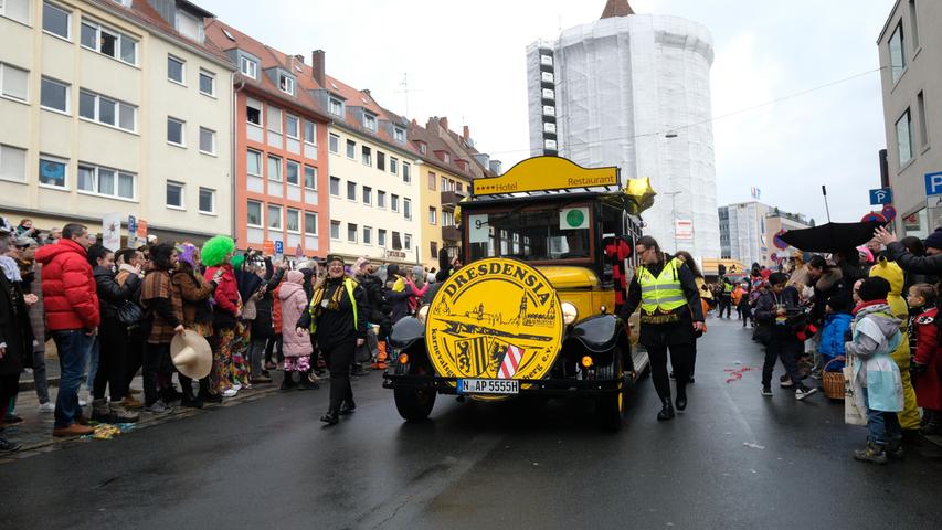 Närrisches und buntes Comeback: Die Bilder vom großen Faschingsumzug in Nürnberg